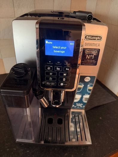 Delonghi  Dinamica Coffee Machine