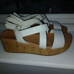 Clarkes sandals size 5.5