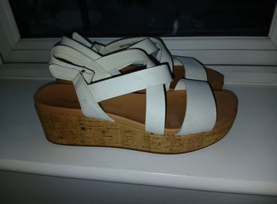 Clarkes sandals size 5.5