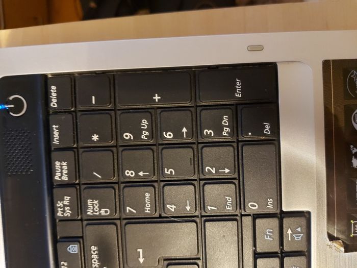 Samsung 15.6 laptop, Model NP-R530, Red, Windows 10, Pentium Dual Core CPU T4400, 2.2GHZ, 2GB Ram, 300GB HDD, Microsoft Edge, Chrome, etc