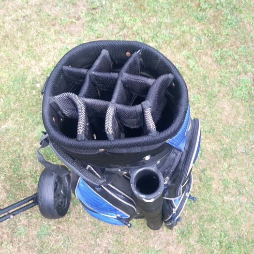 Mens macgregor golf clubs with  bag and trolley