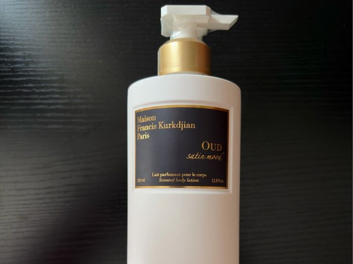 Maison Francis Kurkdjian Oud Satin Mood Body Lotion 350ml + 2 ml Extrait de Parfume  Perfume Sample