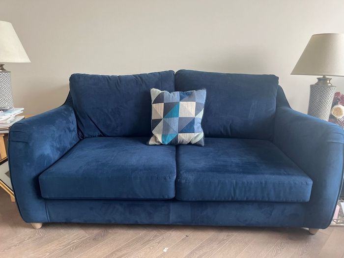 2/3 seater couch