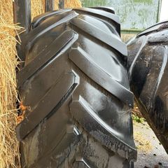Wheels and tyres