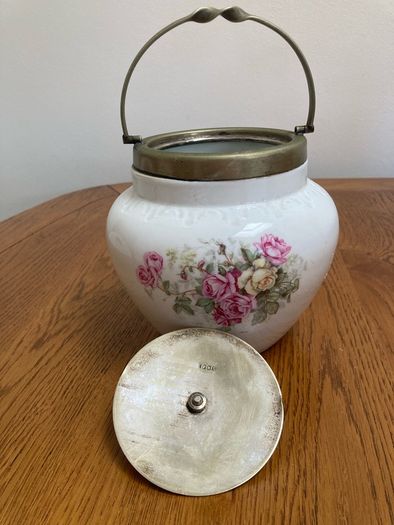 Biscuit ceramic Jar