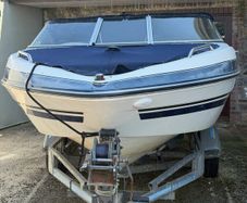 Glastron GT 185 speedboat