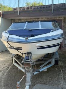 Glastron GT 185 speedboat