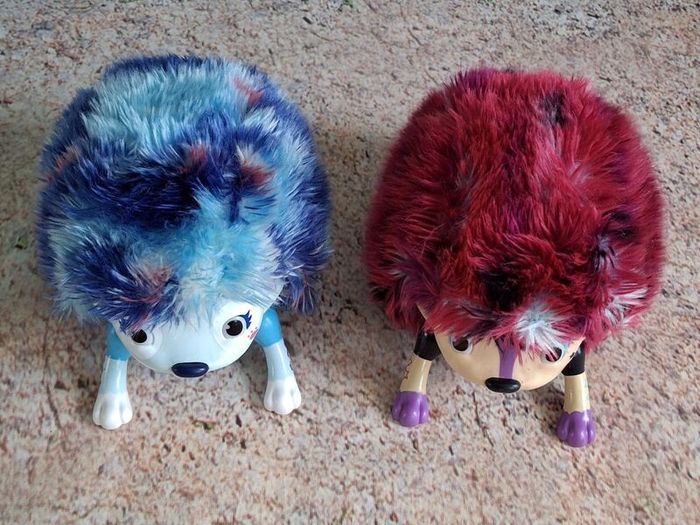 2x Zoomer Hedgiez Hedgehogs