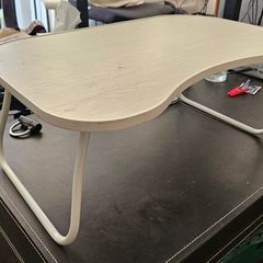 Portable desk