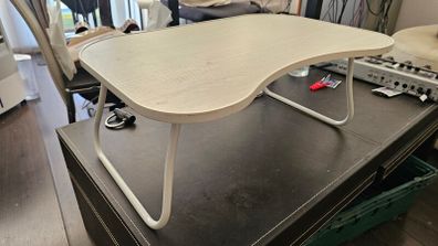 Portable desk
