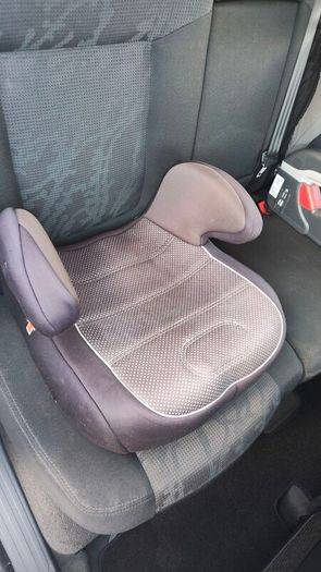 2 Booster seats for kid