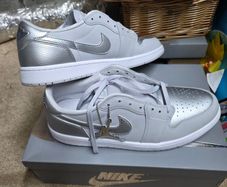 Nike Air Jordan 1 Low Retro OG - UK 12