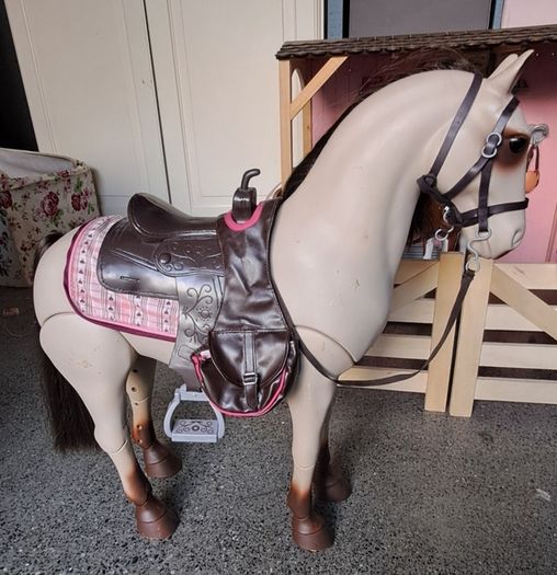 Our Generation Horse Stable