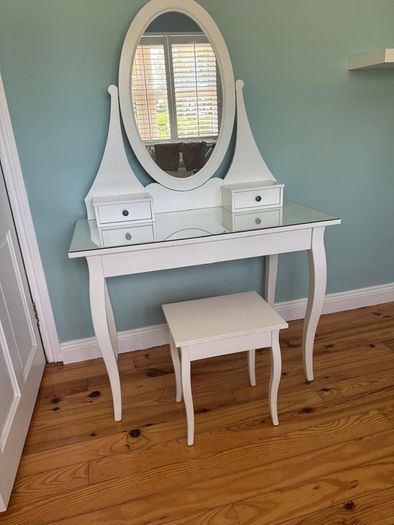 IKEA Hemnes Vanity Dresser / Stool / Drawers