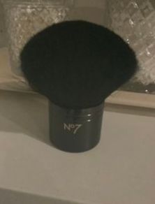 NO 7 Bronzing Brush
