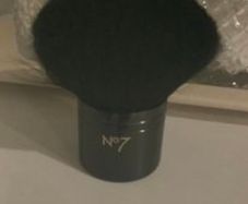 NO 7 Bronzing Brush