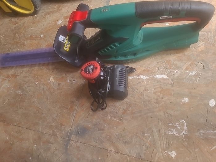 hedge trimmer