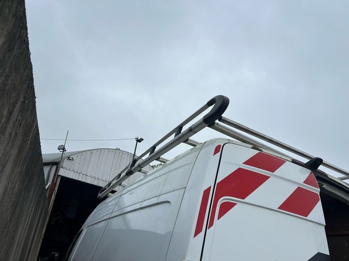 Roof rack and ladder