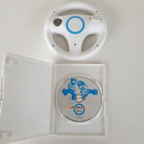 Mario kart Nintendo Wii with wheel