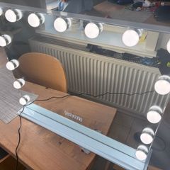 Light up and Bluetooth hollywood mirror