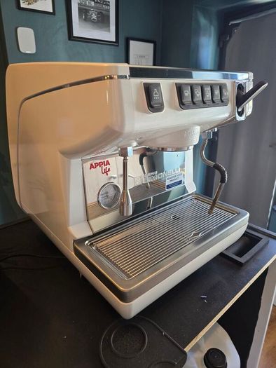 coffee machine (including Vat)