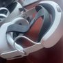 Oculus Quest 2, plus upgraded Battery Pack, and Case Image 2