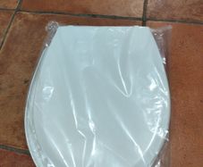 Brand new toilet seat