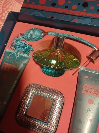 Britney Spears curious perfume gift set