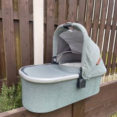 carry cot