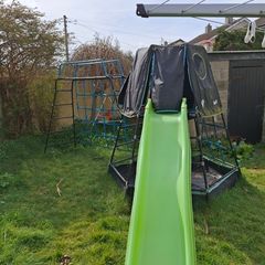 Garden climbing frame