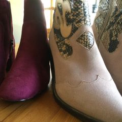 Ladies boots size 3
