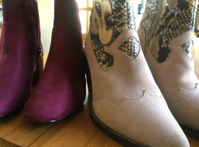 Ladies boots size 3