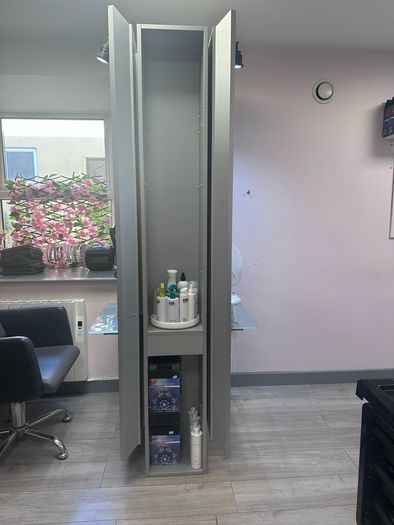 Hair Station