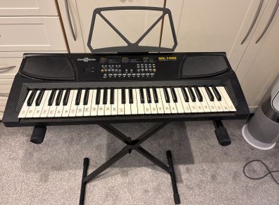 gear 4 music keyboard with stand