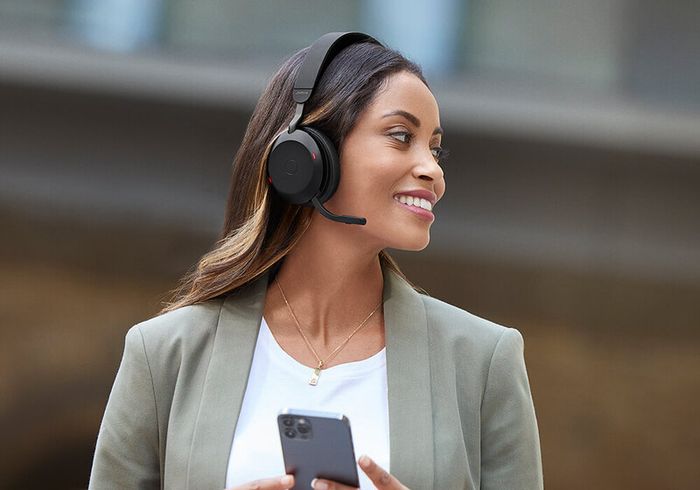 Jabra Evolve2 75 Wireless PC Headset with 8-Microphone Technology - Dual Foam Stereo Headphones with Adjustable Advanced Active Noise Cancellation, USB-A Bluetooth Adapter and UC Compatibility - Black