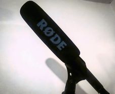 RODE NTG1 - Shotgun broadcast microphone