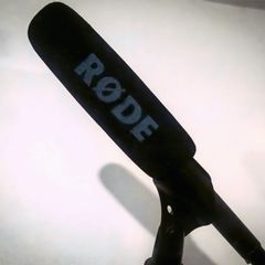 RODE NTG1 - Shotgun broadcast microphone