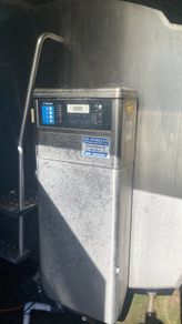 Bulk milk tank