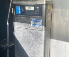 Bulk milk tank
