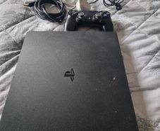 Ps4 with controller