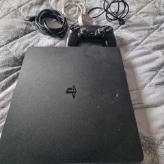 Ps4 with controller