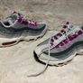 NIKE Air Trainers (size 4) Image 4