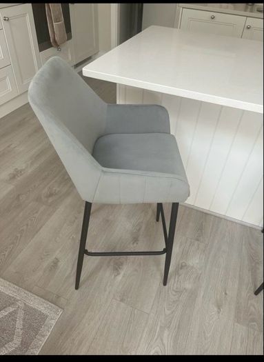 Dinning Table and Chairs