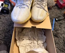 yezzy boost 350 v2