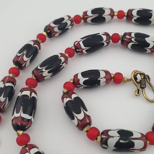 Antique Venetian Style Black Trade & Red Venetian Whiteheart Glass Beads Necklace