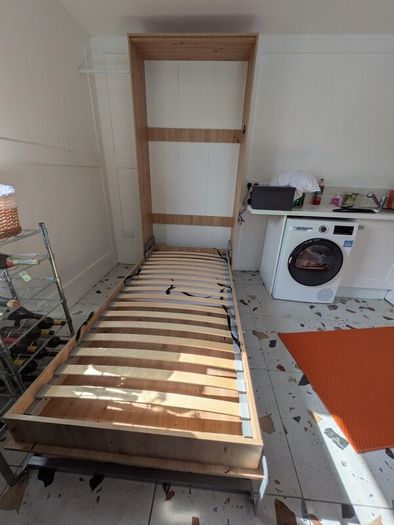 pull-down Murphy bed - single