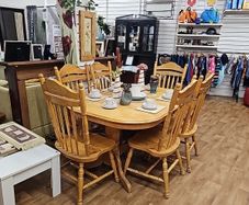 pine table +6 chairs - extendable to seat 8 .