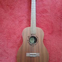 Baritone Ukulele