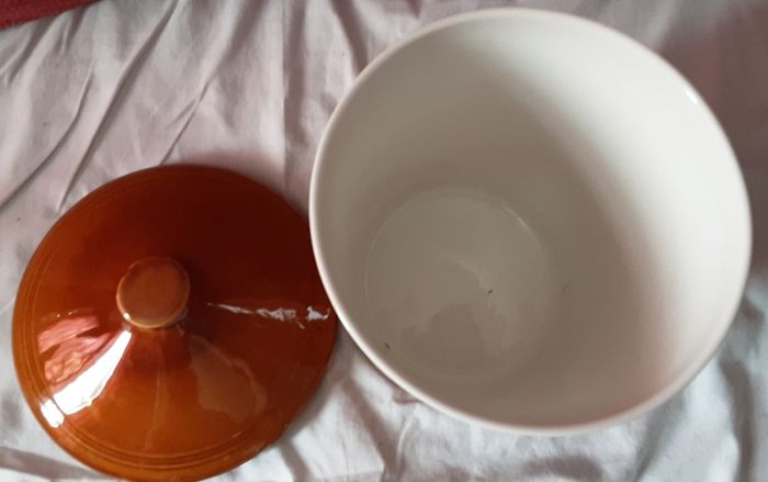 Arklow pottery storage jar, ( AD )