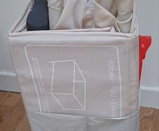 Travel cot
